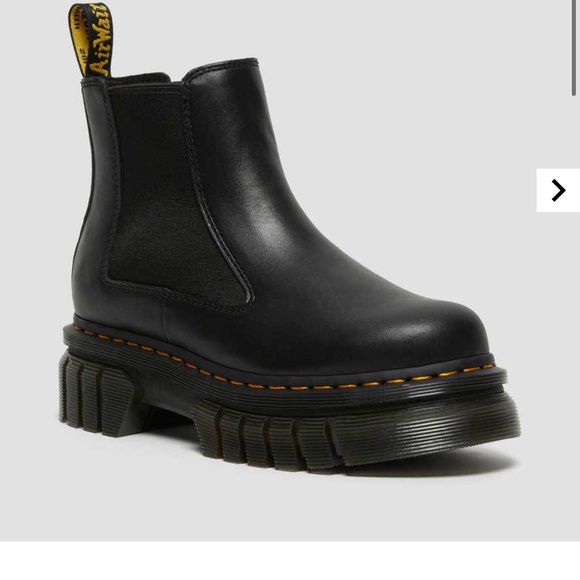 Dr.Martens AUDRICK NAPPA LEATHER PLATFORM CHELSEA BOOTS - Picture 2 of 8